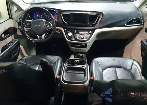 2018 Chrysler Pacifica Touring L z USA, uszkodzony, nr VIN 2C4RC1BG9JR317880